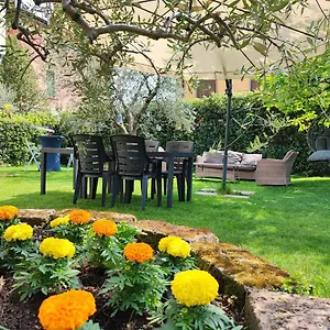 Appartamento Private Garden Giardino Privato A - House Amorino